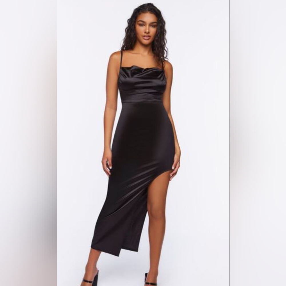 NWT Plus satin maxi